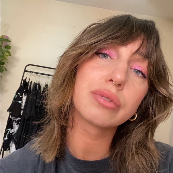 Meet your posher, Desiree 🦋 - Picture 14 of 16